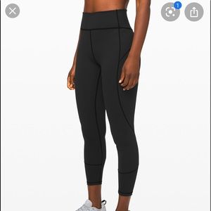 Lululemon in movement tight 25”